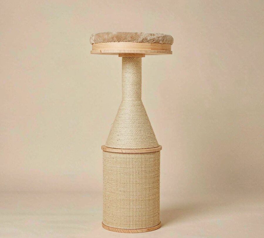 Light-wood cat tree with sisal rope scratching posts